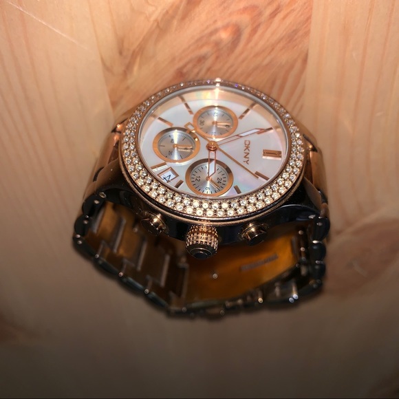 DKNY Pearl Rose Gold Watch! Shows Date!